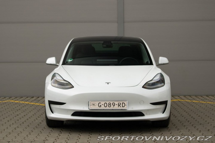 Tesla Model 3 RWD 2019