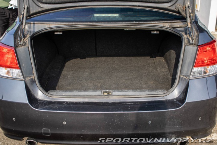 Subaru Legacy 3,6 R 190 kW AT 2012