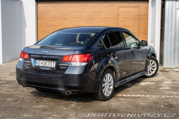 Subaru Legacy 3,6 R 190 kW AT 2012