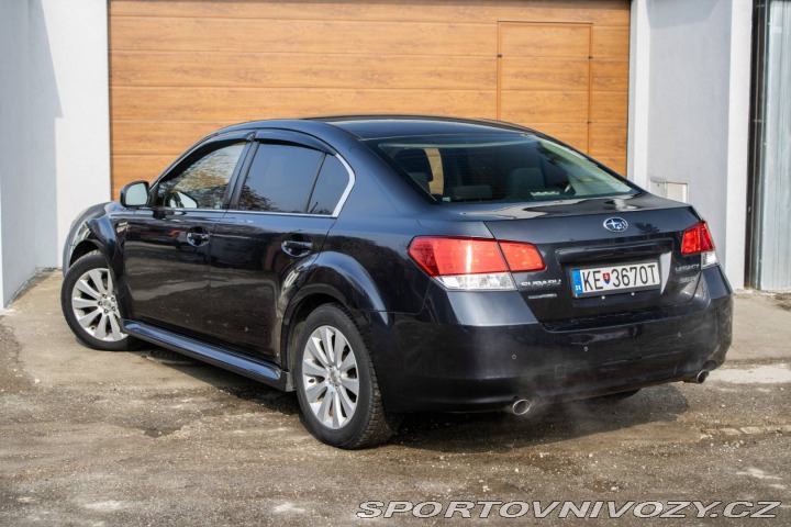 Subaru Legacy 3,6 R 190 kW AT 2012