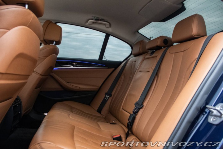 BMW 5 540i xDrive A/T 2017