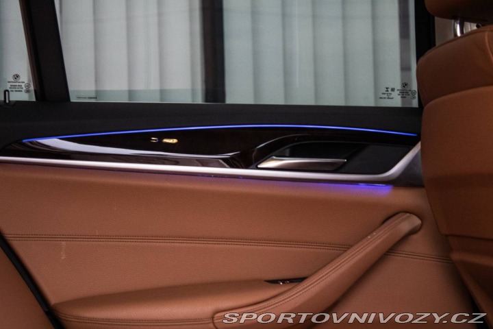 BMW 5 540i xDrive A/T 2017