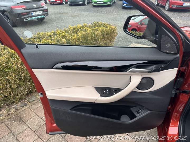 BMW X2 REZERVOVÁNO, xDrive 20i 1 2018