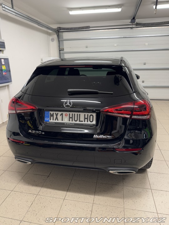 Mercedes-Benz A 250 e Progresive 2021
