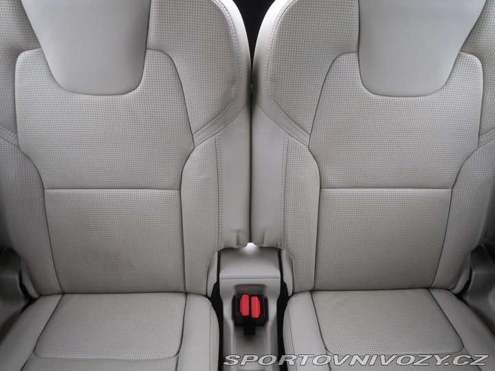 Volvo Ostatní modely XC90 T8 Twin Engine AWD 2016