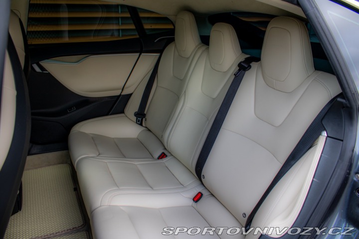 Tesla Model S 386kw 2018