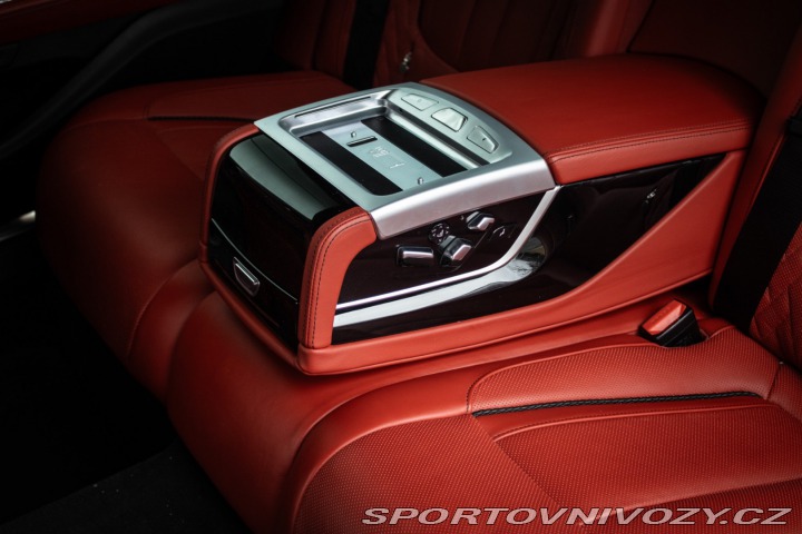 BMW 7 750Ld xDrive A/T 2019