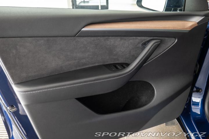Tesla Model Y AWD/Autopilot/Dual motor 2023