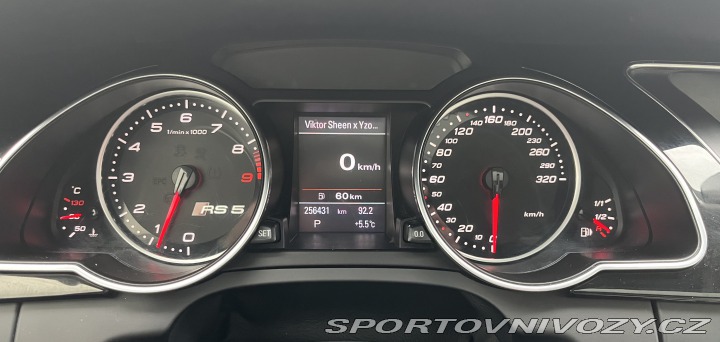 Audi RS5 2010
