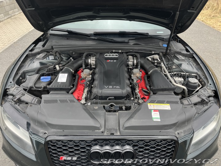 Audi RS5 2010