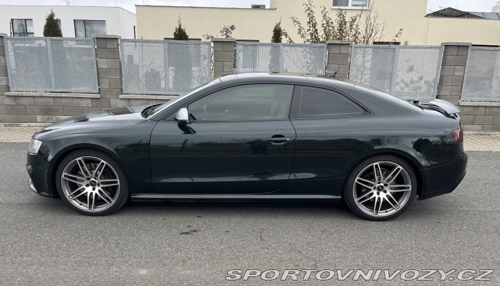 Audi RS5 2010