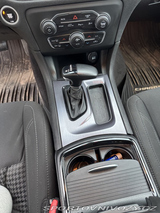 Dodge Charger  2020