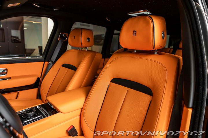 Rolls Royce Cullinan Black Badge 2023