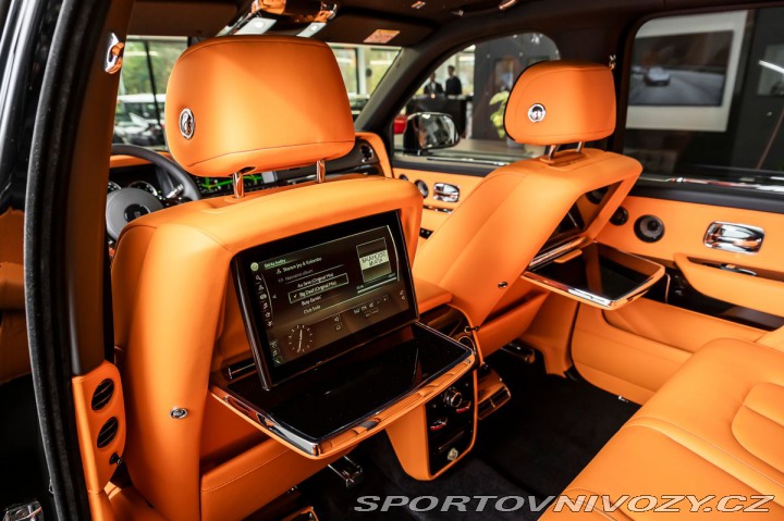 Rolls Royce Cullinan Black Badge 2023