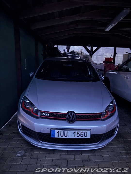 Volkswagen Golf GTI 2011
