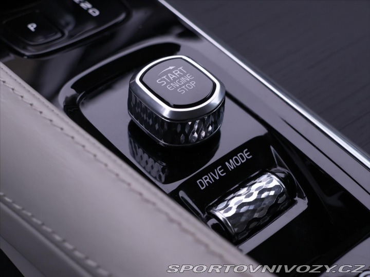 Volvo Ostatní modely XC90 2,0 T8 PHEV Aut Inscripti 2019
