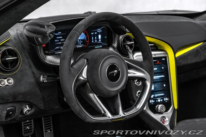 McLaren 750S Coupe 2024