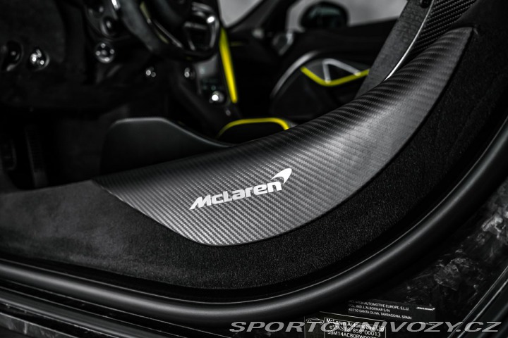 McLaren 750S Coupe 2024