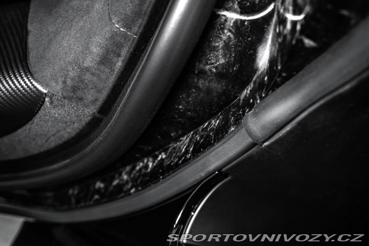 McLaren 750S Coupe 2024