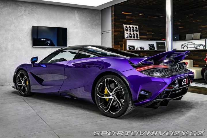 McLaren 750S Coupe 2024