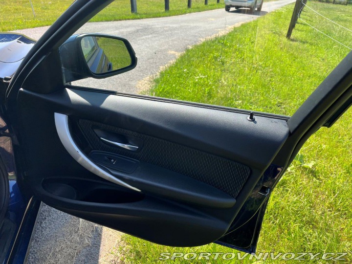 BMW 3 2.0i touring F31 2017