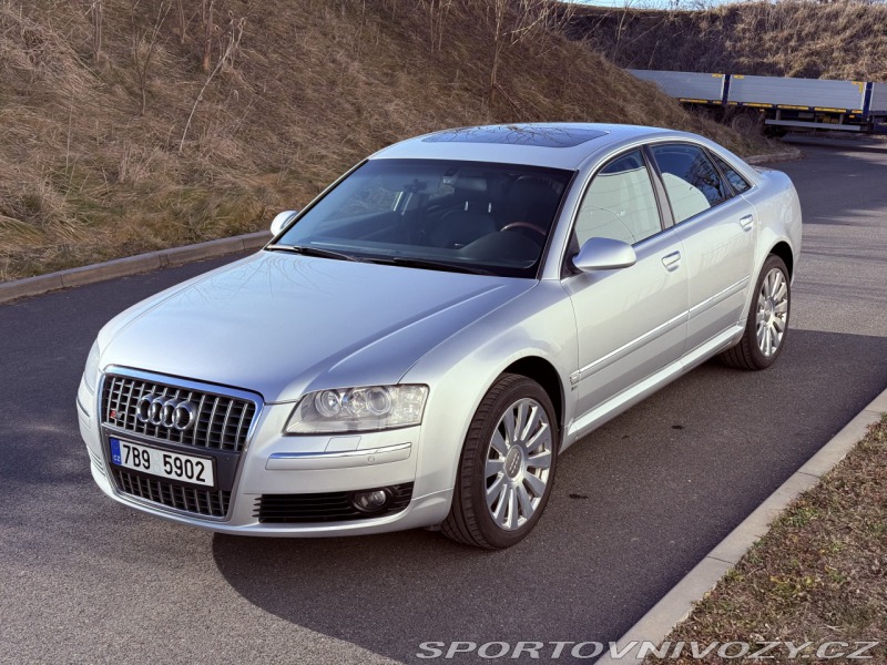 Audi S8 4.2MPi V8 246kW Quattro