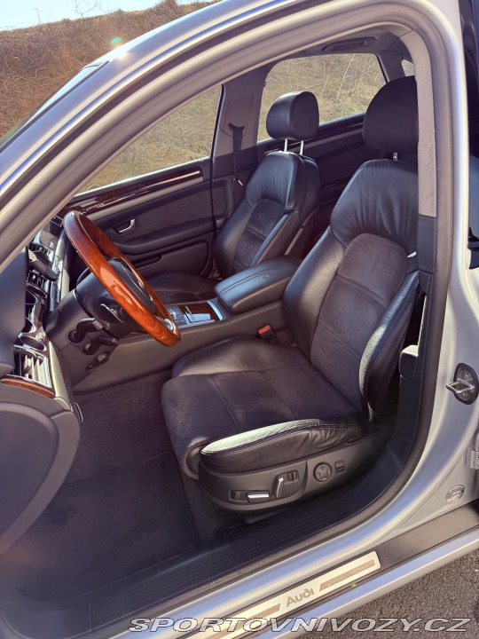 Audi S8 4.2MPi V8 246kW Quattro 2003