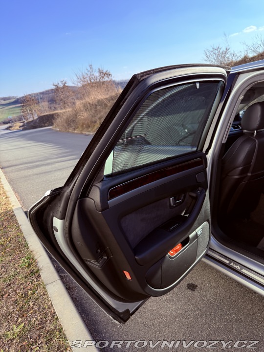 Audi S8 4.2MPi V8 246kW Quattro 2003