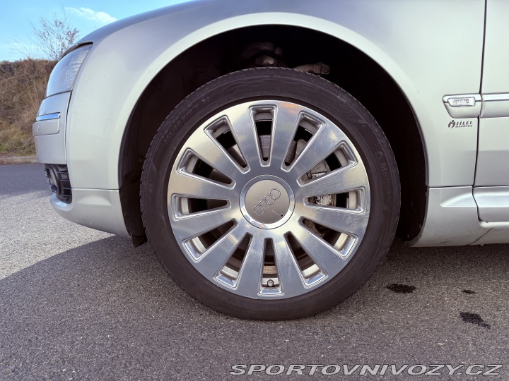 Audi S8 4.2MPi V8 246kW Quattro 2003