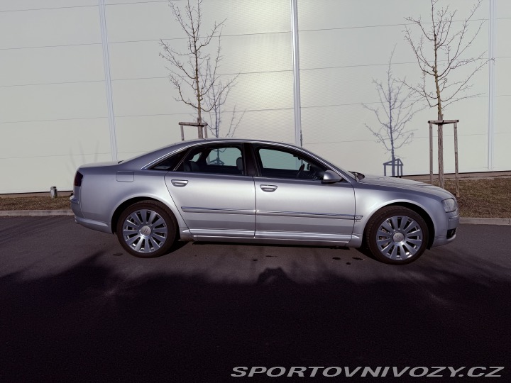 Audi S8 4.2MPi V8 246kW Quattro 2003