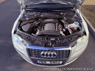 Audi S8 4.2MPi V8 246kW Quattro 2003
