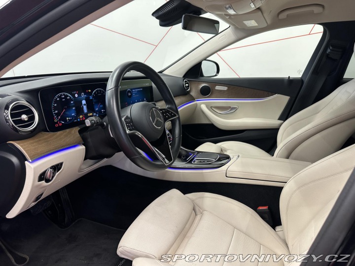 Mercedes-Benz E E300e*LED*TAŽNÉ*DIGI COCK 2021