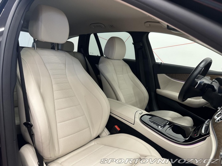 Mercedes-Benz E E300e*LED*TAŽNÉ*DIGI COCK 2021