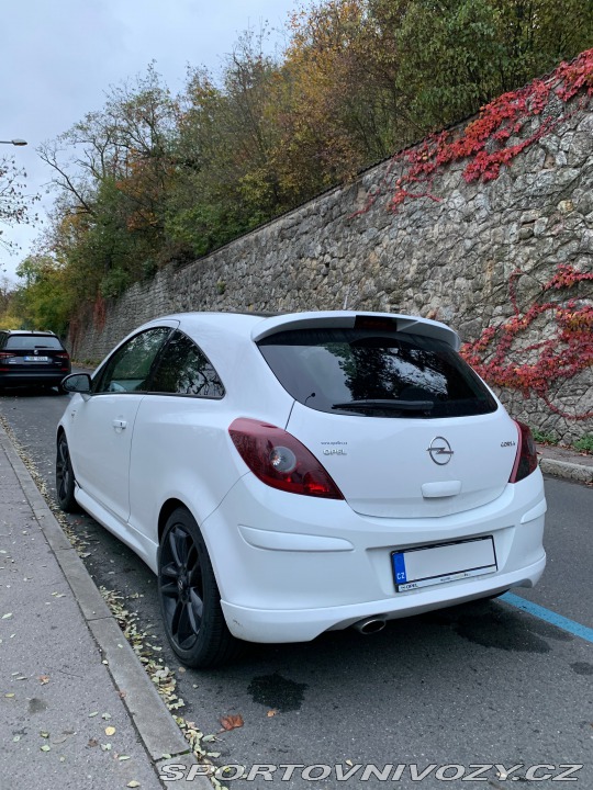 Opel Ostatní modely Corsa D Limited Edition 2009
