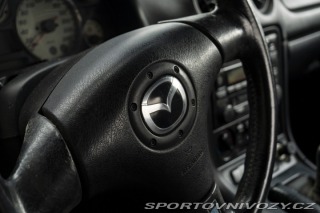 Mazda MX-5  2001