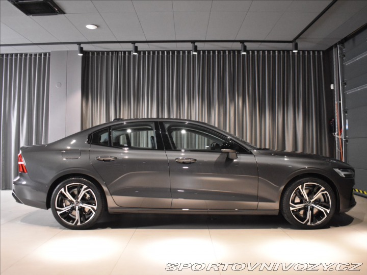 Volvo S60 2,0 B5 AWD ULT Panorama,h 2023
