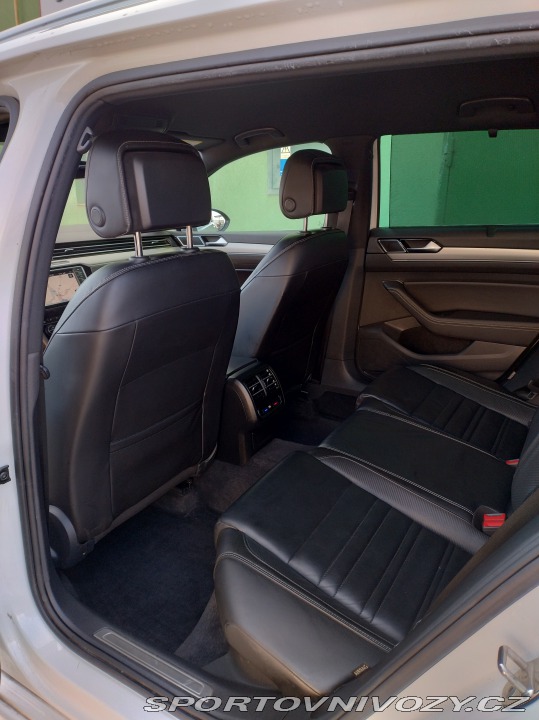 Volkswagen Ostatní modely Passat R-line 4x4 176kW 2016