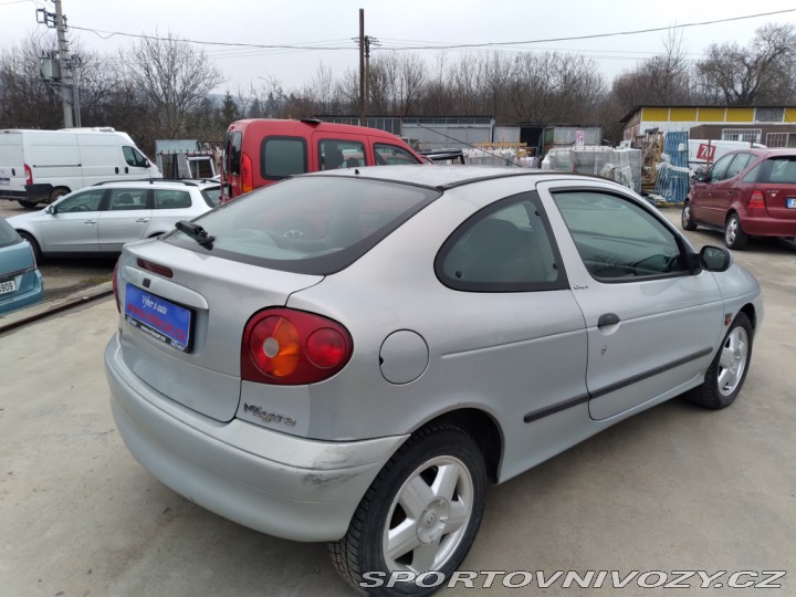 Renault Mégane COUPÉ 1.4 16V AKCE CENA 2001