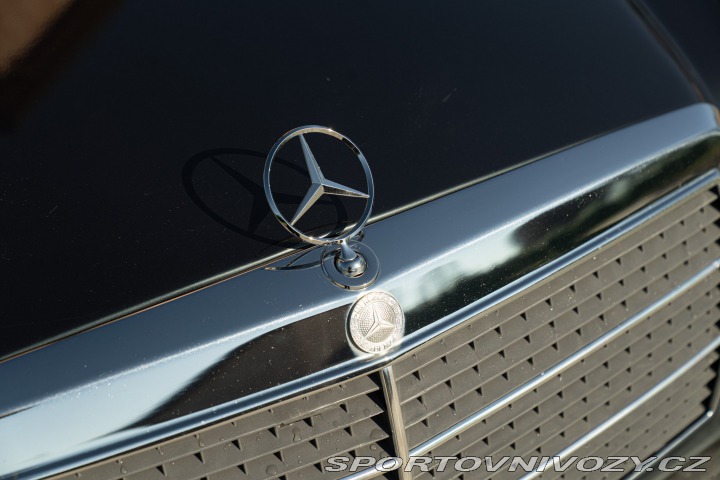 Mercedes-Benz E 190 E 1988