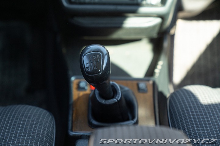 Mercedes-Benz E 190 E 1988