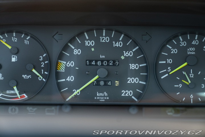 Mercedes-Benz E 190 E 1988