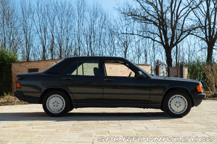 Mercedes-Benz E 190 E 1988