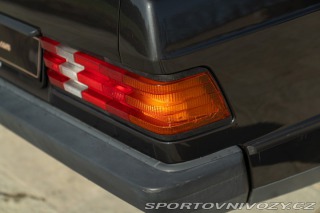 Mercedes-Benz E 190 E 1988