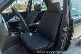 Mercedes-Benz E 190 E 1988
