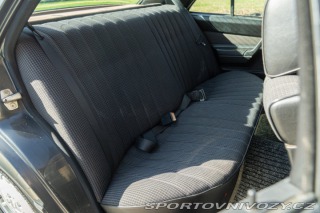 Mercedes-Benz E 190 E 1988