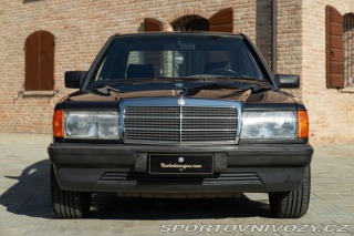 Mercedes-Benz E 190 E 1988