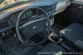 Mercedes-Benz E 190 E 1988