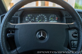Mercedes-Benz E 190 E 1988