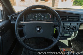 Mercedes-Benz E 190 E 1988