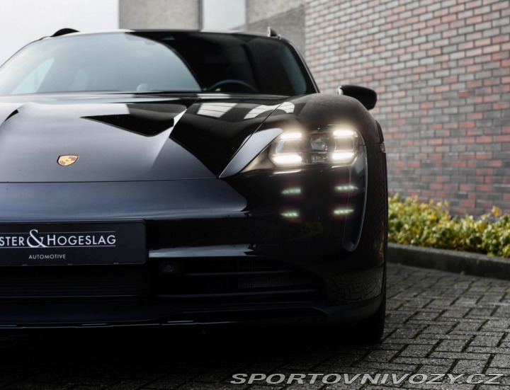 Porsche Taycan Cross Turismo 4 *Pasažie 2022